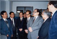 与江泽民同志视察中